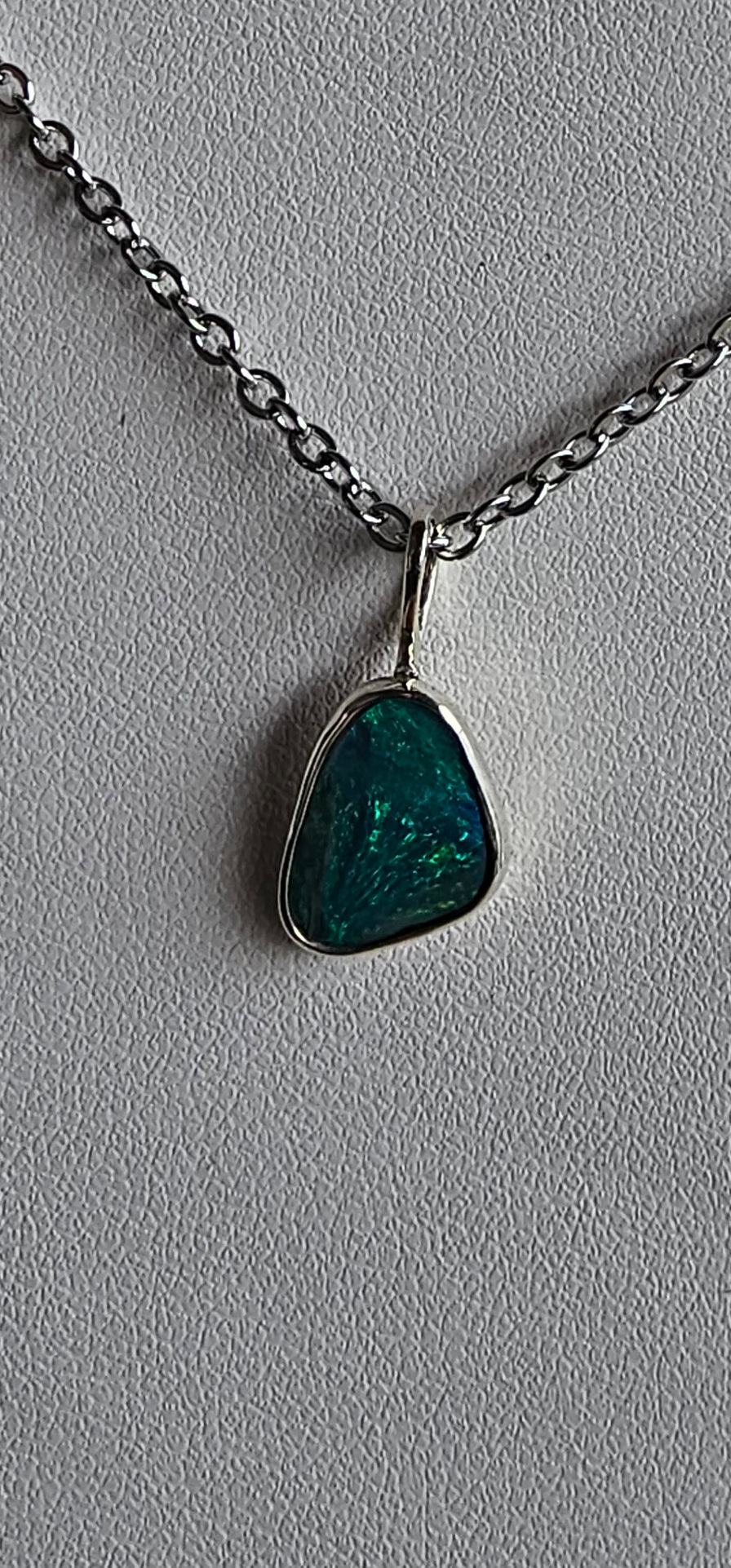 Lightning Ridge 0.60 ct solid opal pendant.
