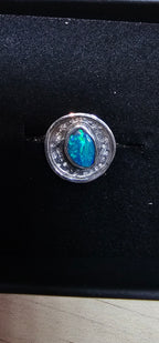 Lightning Ridge 0.40ct solid black opal ring.