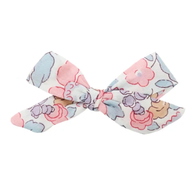 69a53347e6f476195c1e68ac_bow-clip_1790230013533.png