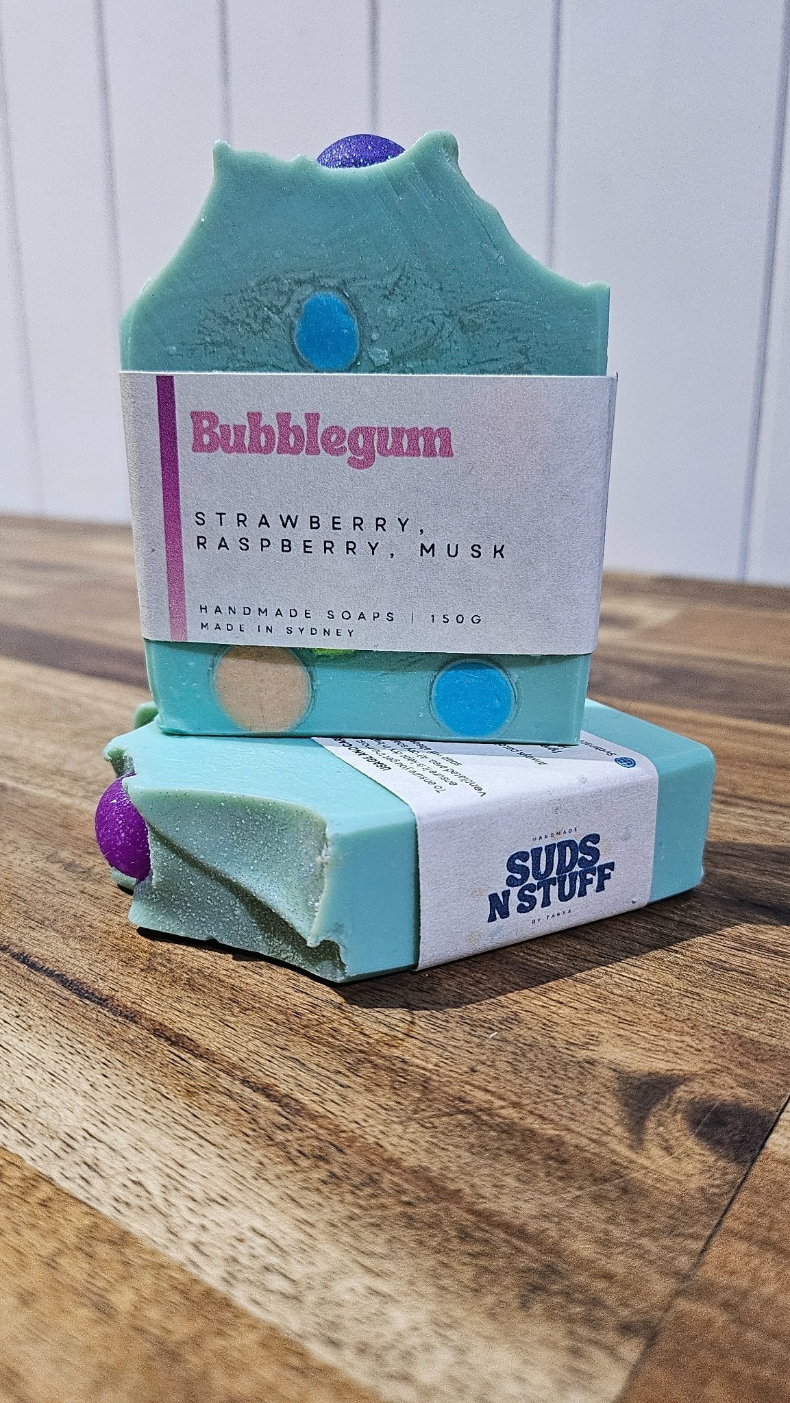 69128a9eaba6d113bfcf572d_bubblegum_1765098179220.jpg